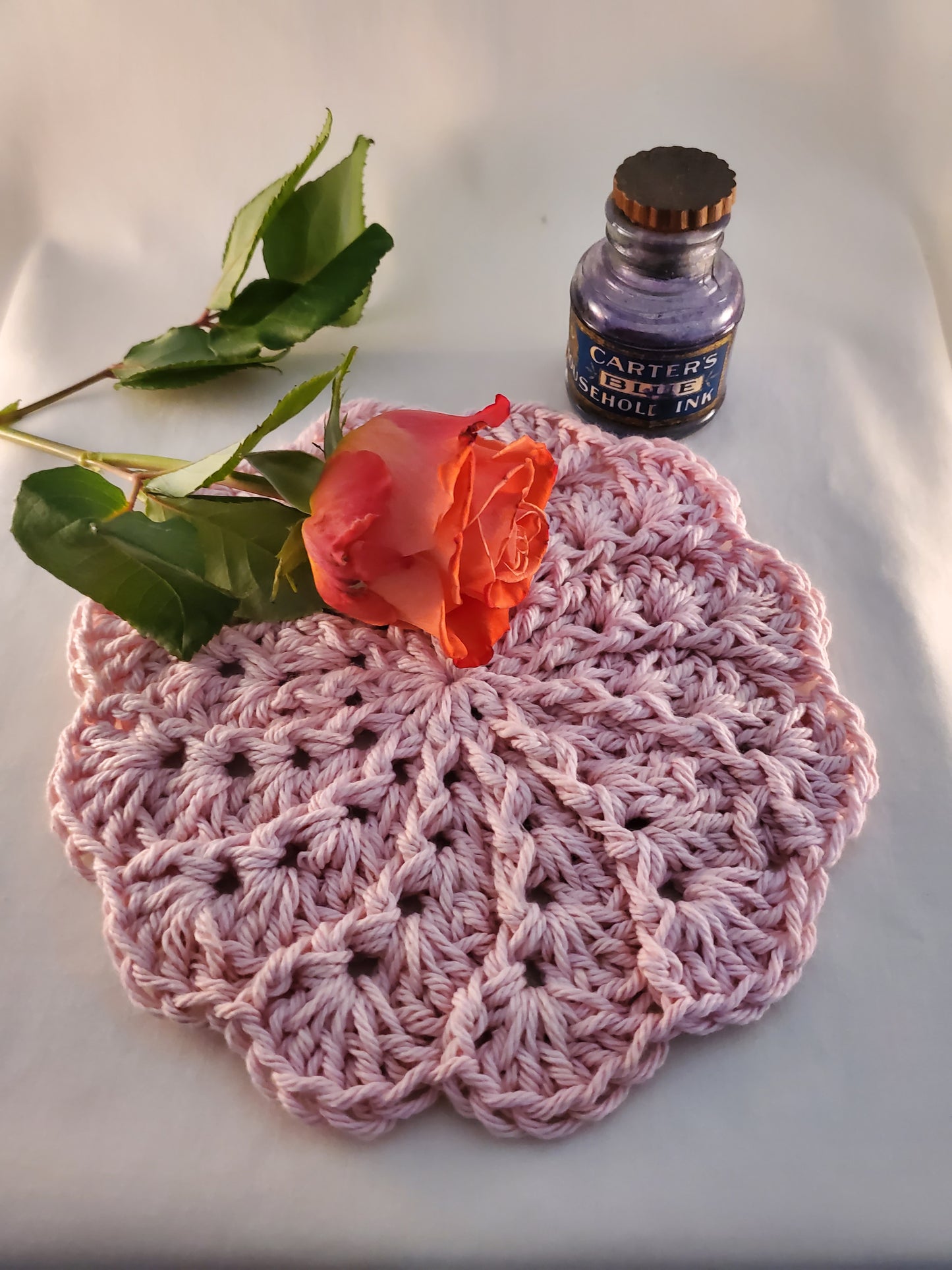 Handcrafted Cotton Scalloped Edge Hot Pad – Millennial Pink