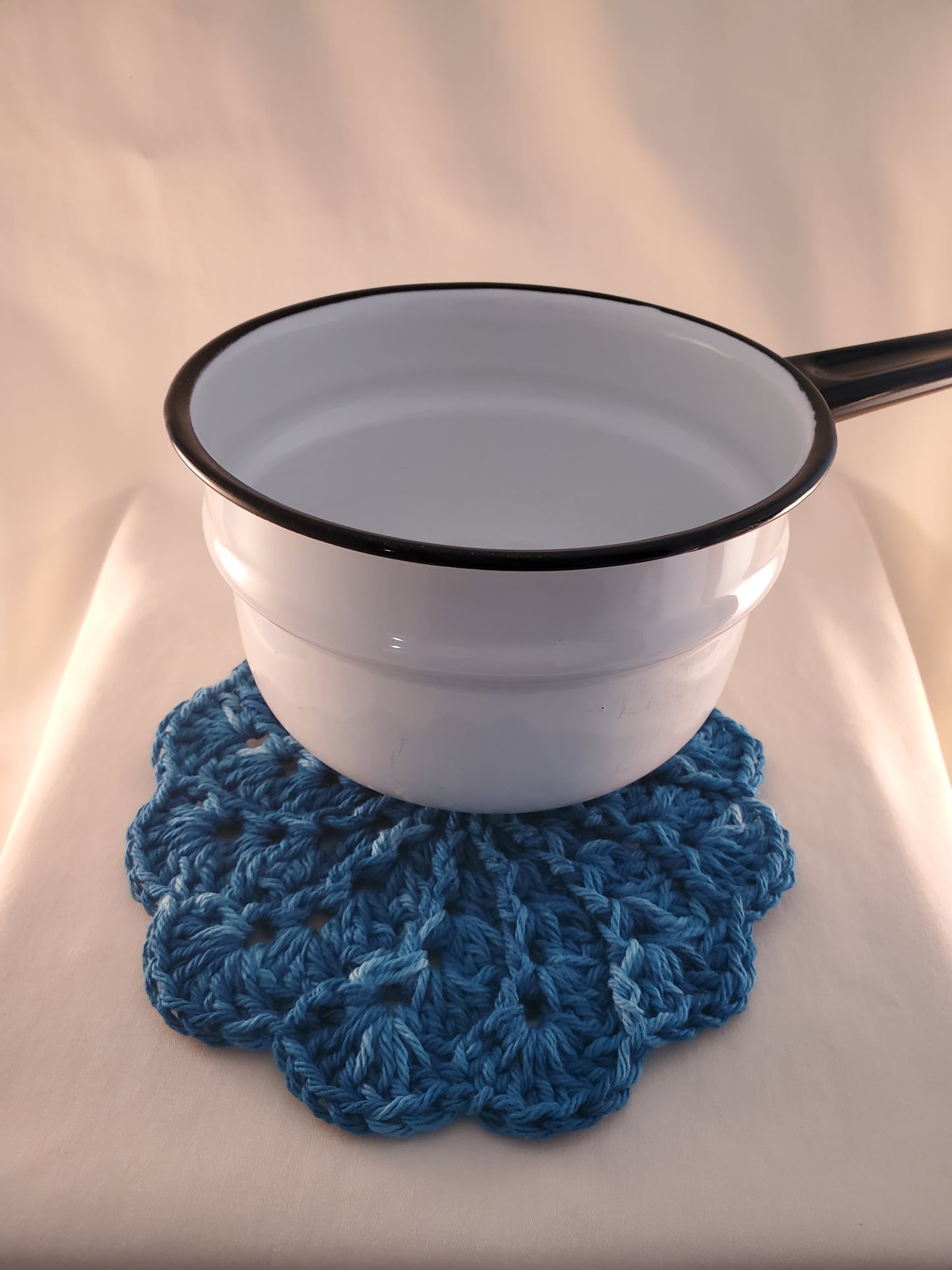 Handcrafted Cotton Scalloped Edge Hot Pad – Variegated Peacock Blue