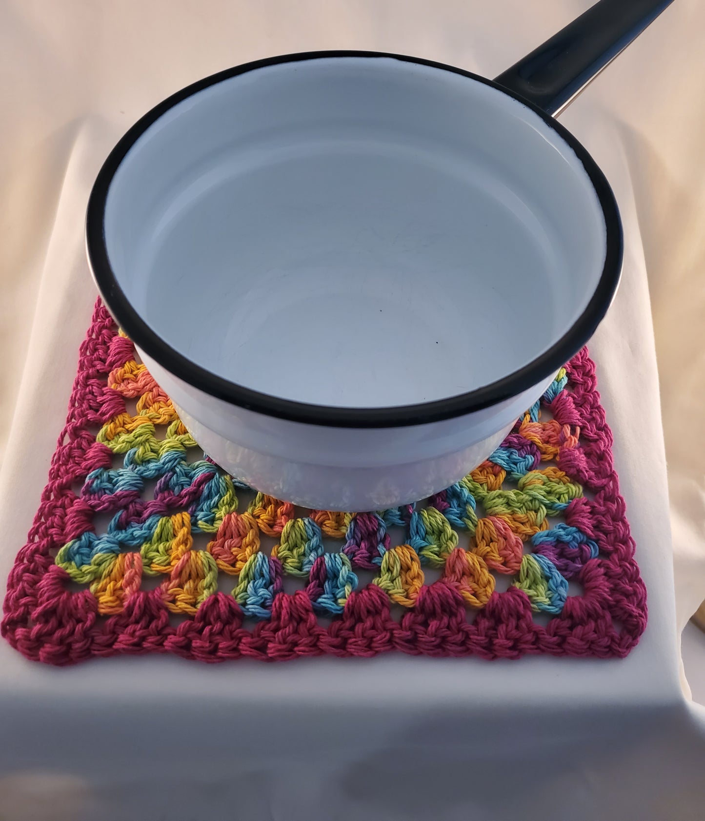 Square Daisy Hot Pad - Vibrant and Handmade